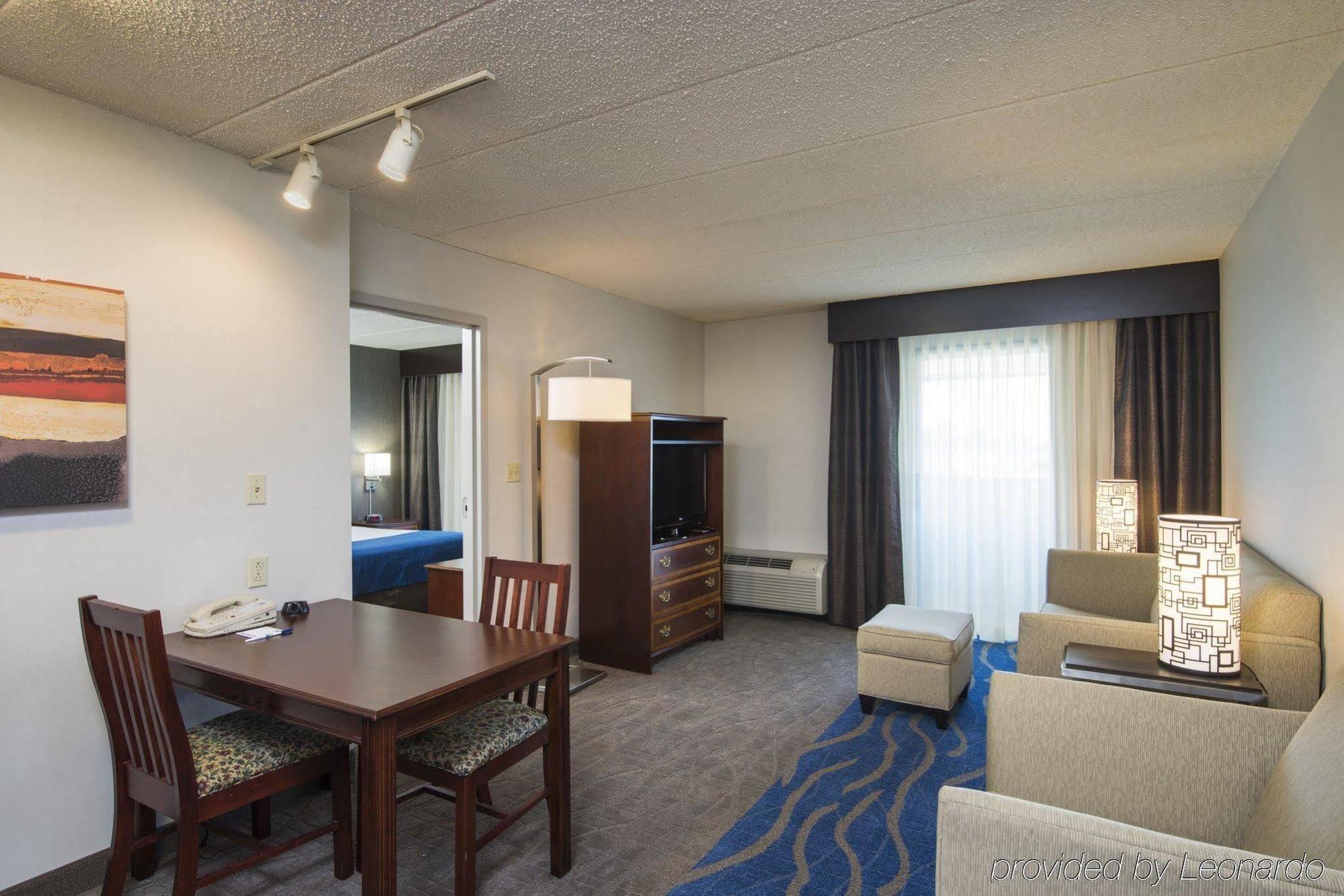 Holiday Inn Express Hotel & Suites Philadelphia - King Of Prussia By Ihg Exterior foto